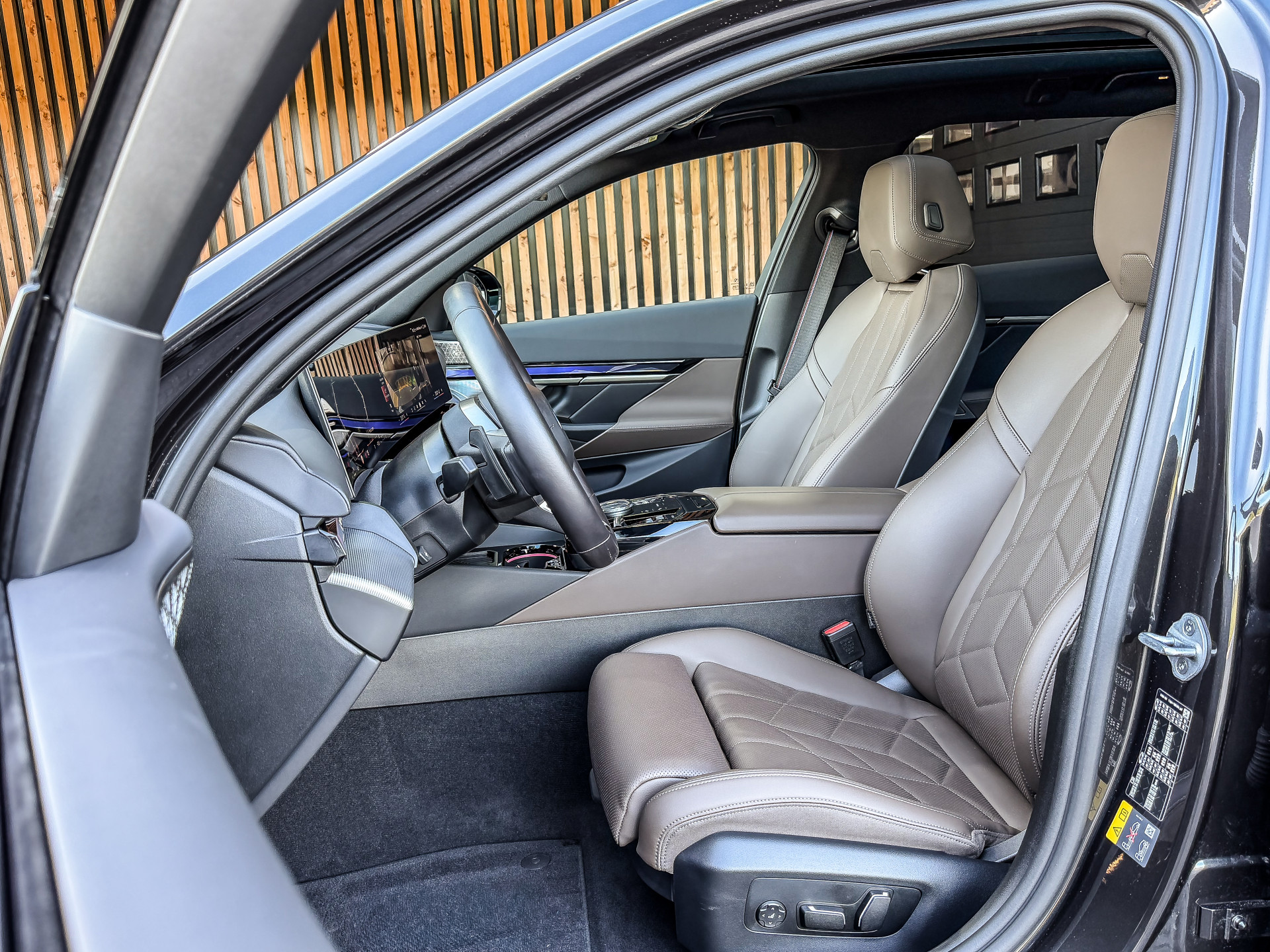 BMW 5 Serie Touring 550e xDrive 490PK M-Sport | BMW occasion
