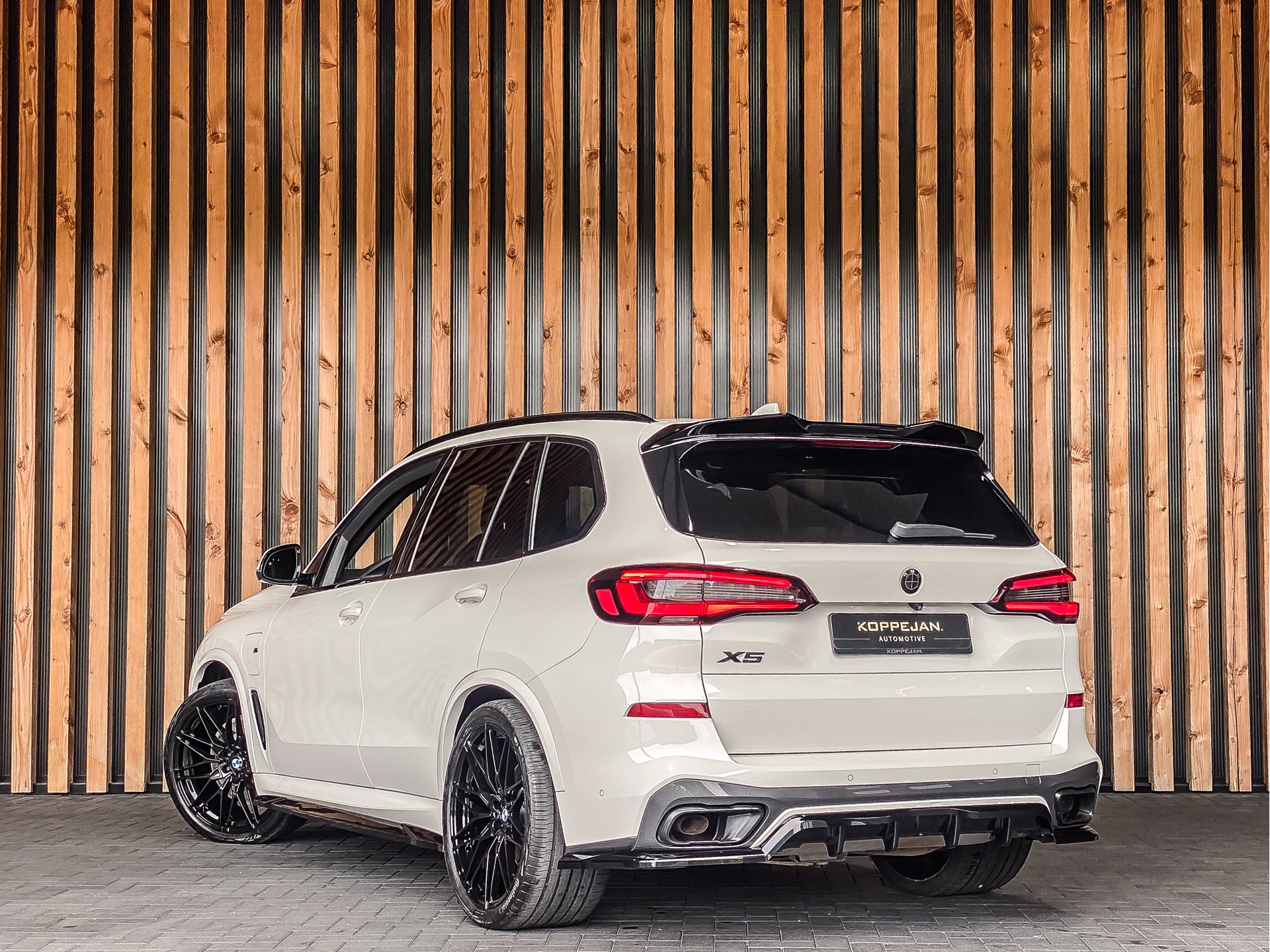 BMW X5 xDrive45e 394PK Automaat High Executive M-Sport | BMW occasion