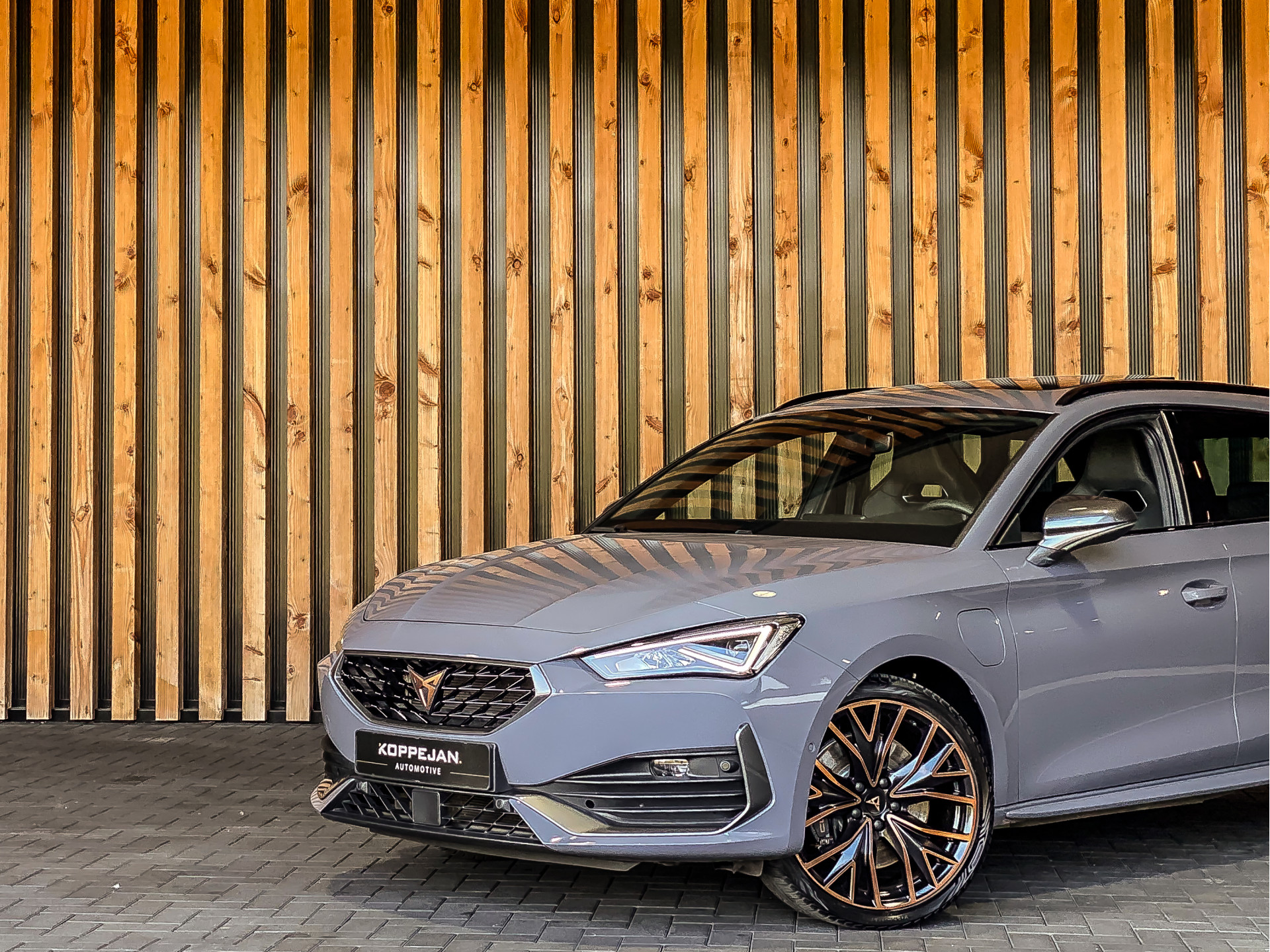 CUPRA Leon Sportstourer 1.4 e-Hybrid VZ 245PK Automaat | CUPRA occasion