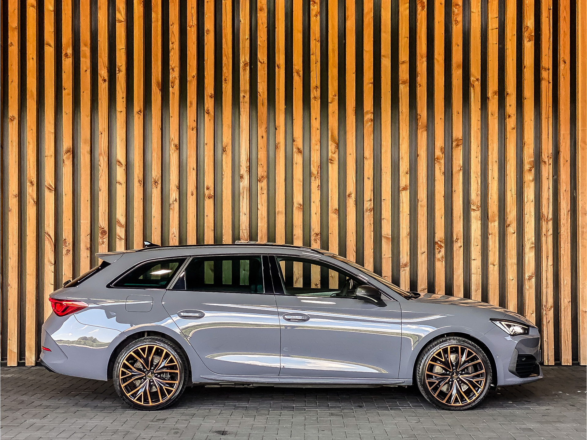 CUPRA Leon Sportstourer 1.4 e-Hybrid VZ 245PK Automaat | CUPRA occasion
