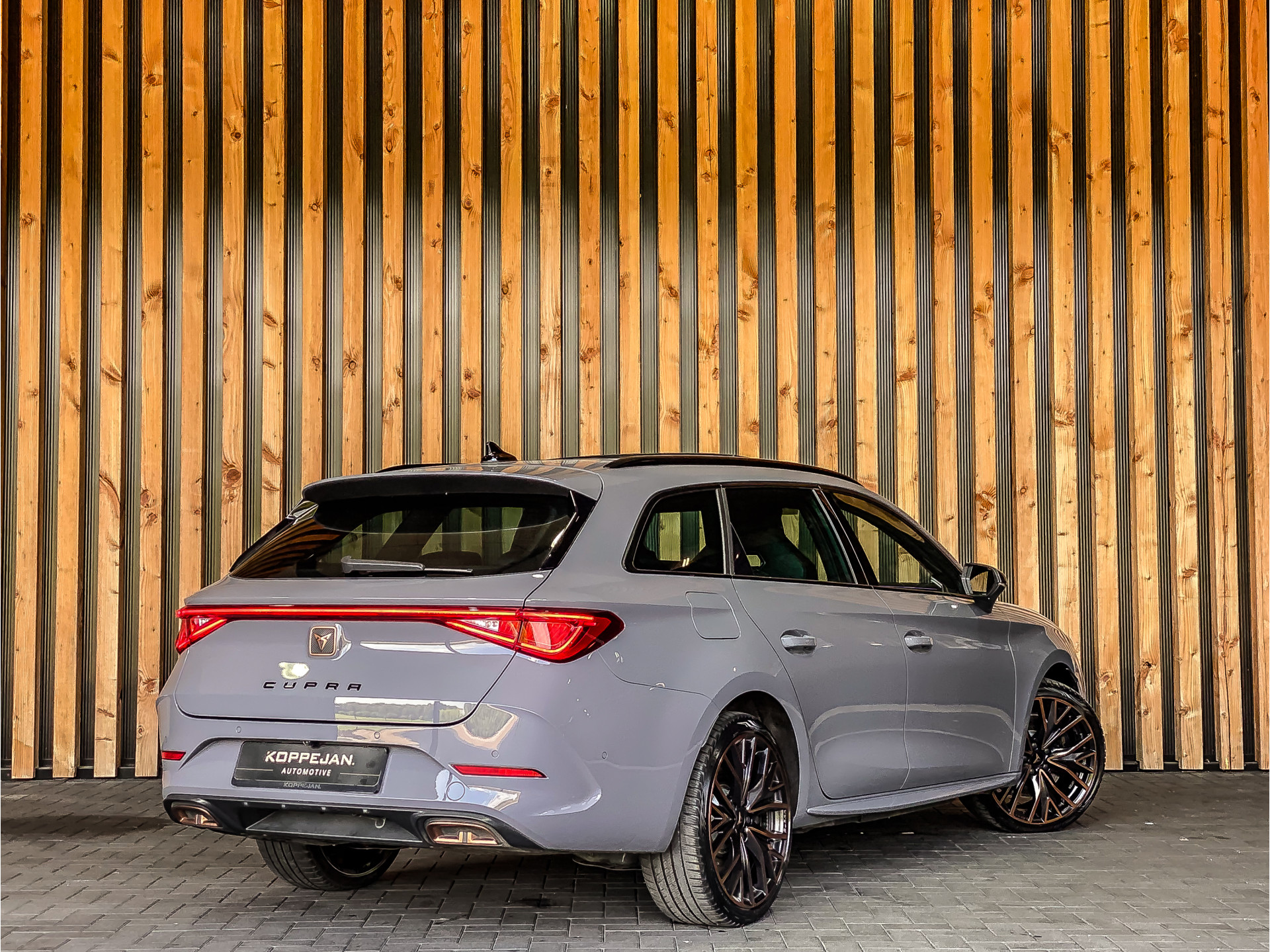 CUPRA Leon Sportstourer 1.4 e-Hybrid VZ 245PK Automaat | CUPRA occasion
