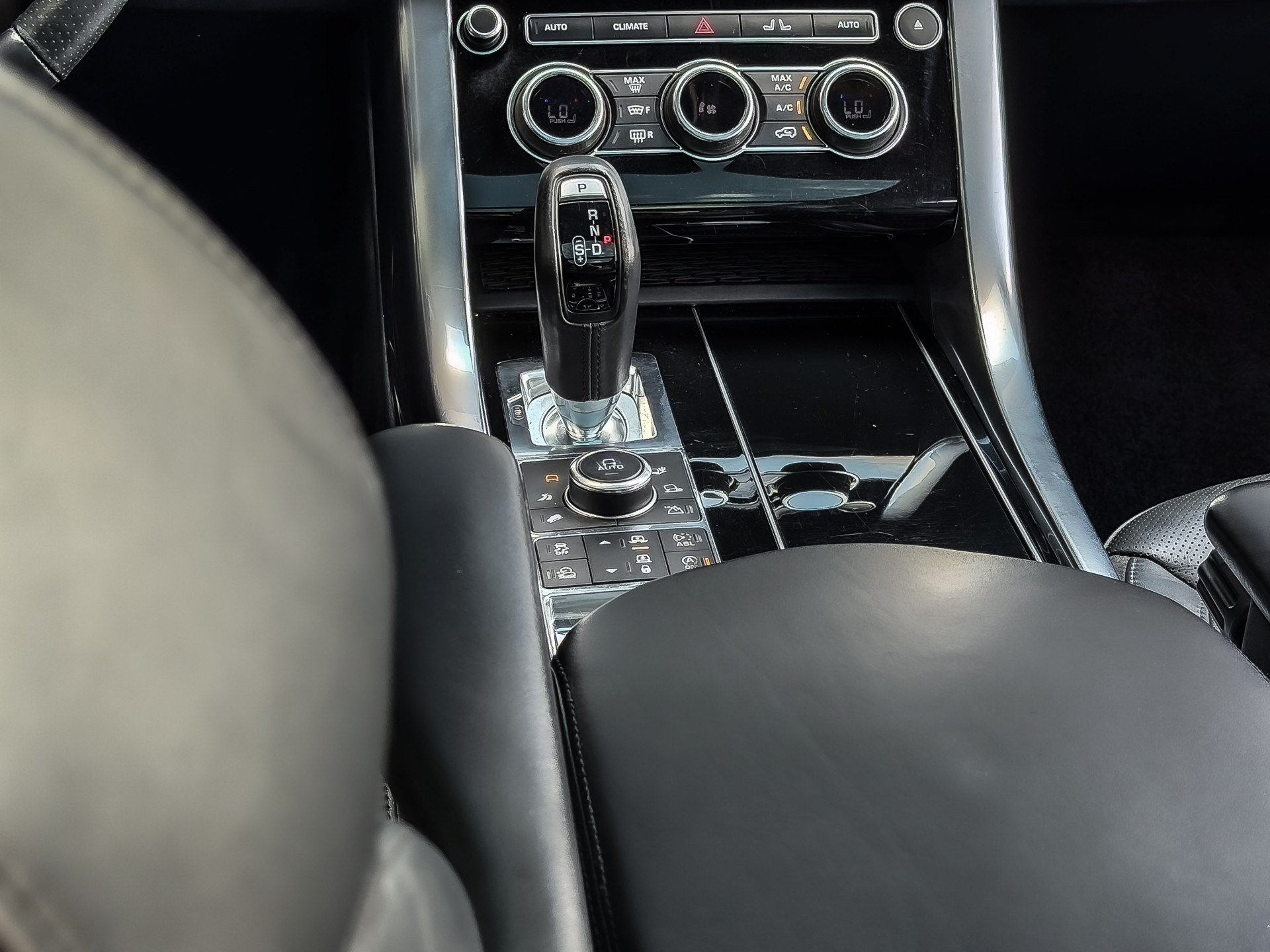 Land Rover Range Rover Sport 3.0 SDV6 306PK Autobiography Dynamic Gereviseerde motor 5-2026 | Land Rover occasion