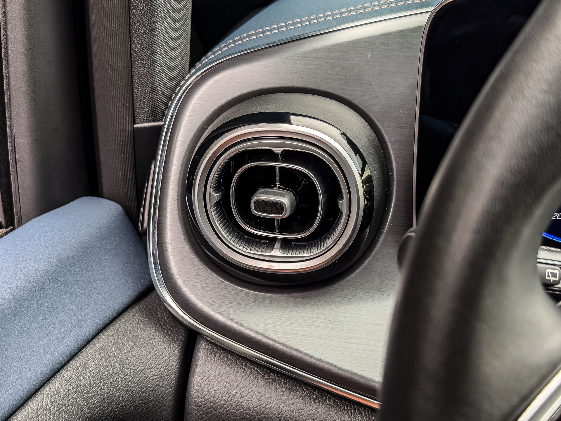 Mercedes-Benz EQV 300 AMG L2 90kWh 8-Persoons | Mercedes-Benz occasion