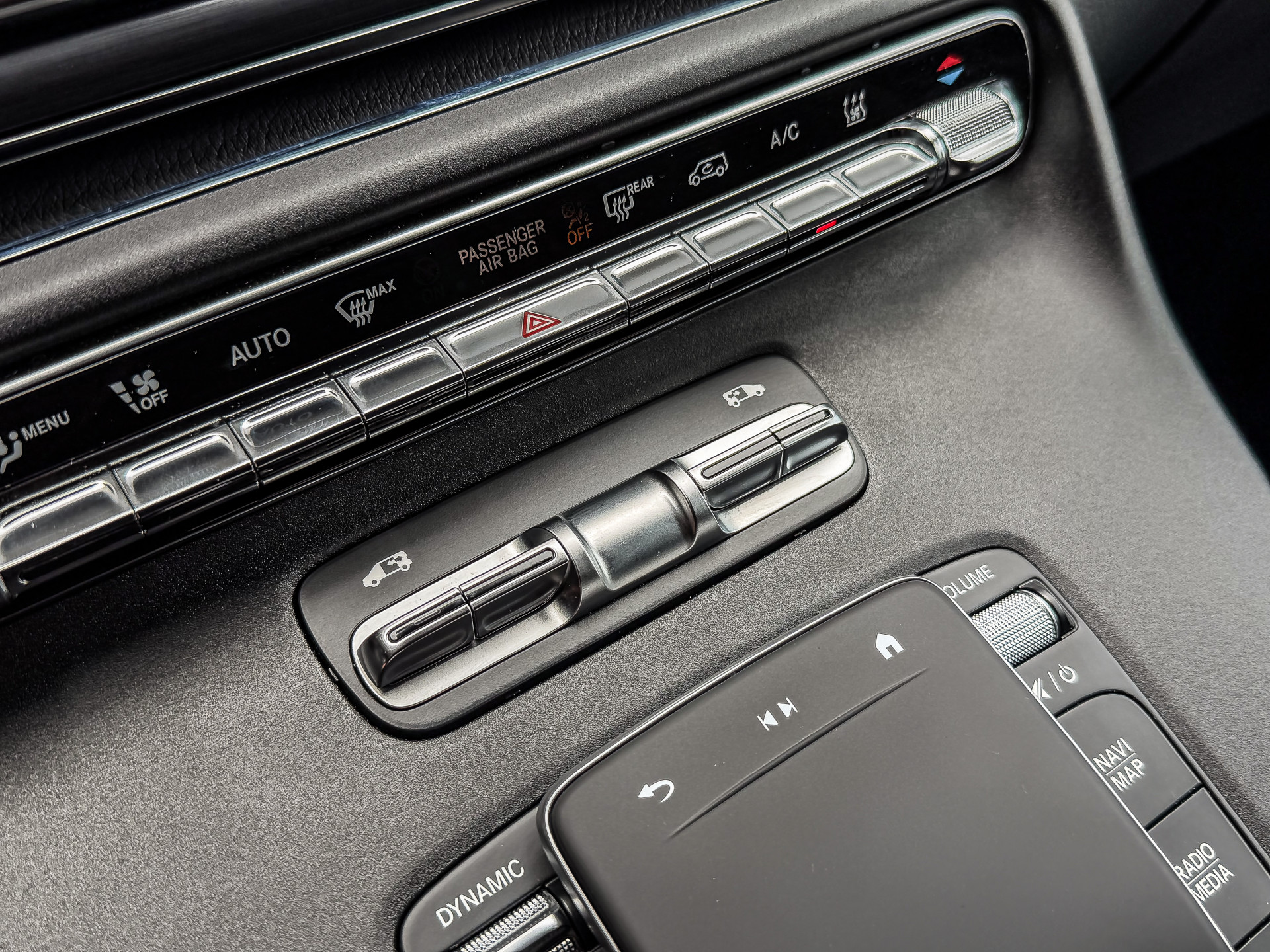 Mercedes-Benz EQV 300 AMG L2 90kWh 8-Persoons | Mercedes-Benz occasion