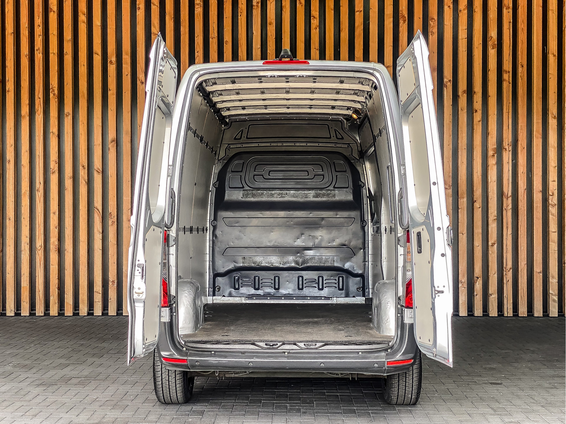 Mercedes-Benz Sprinter 1.9 CDI 150PK Automaat L2H2 Bestelwagen | Mercedes-Benz occasion