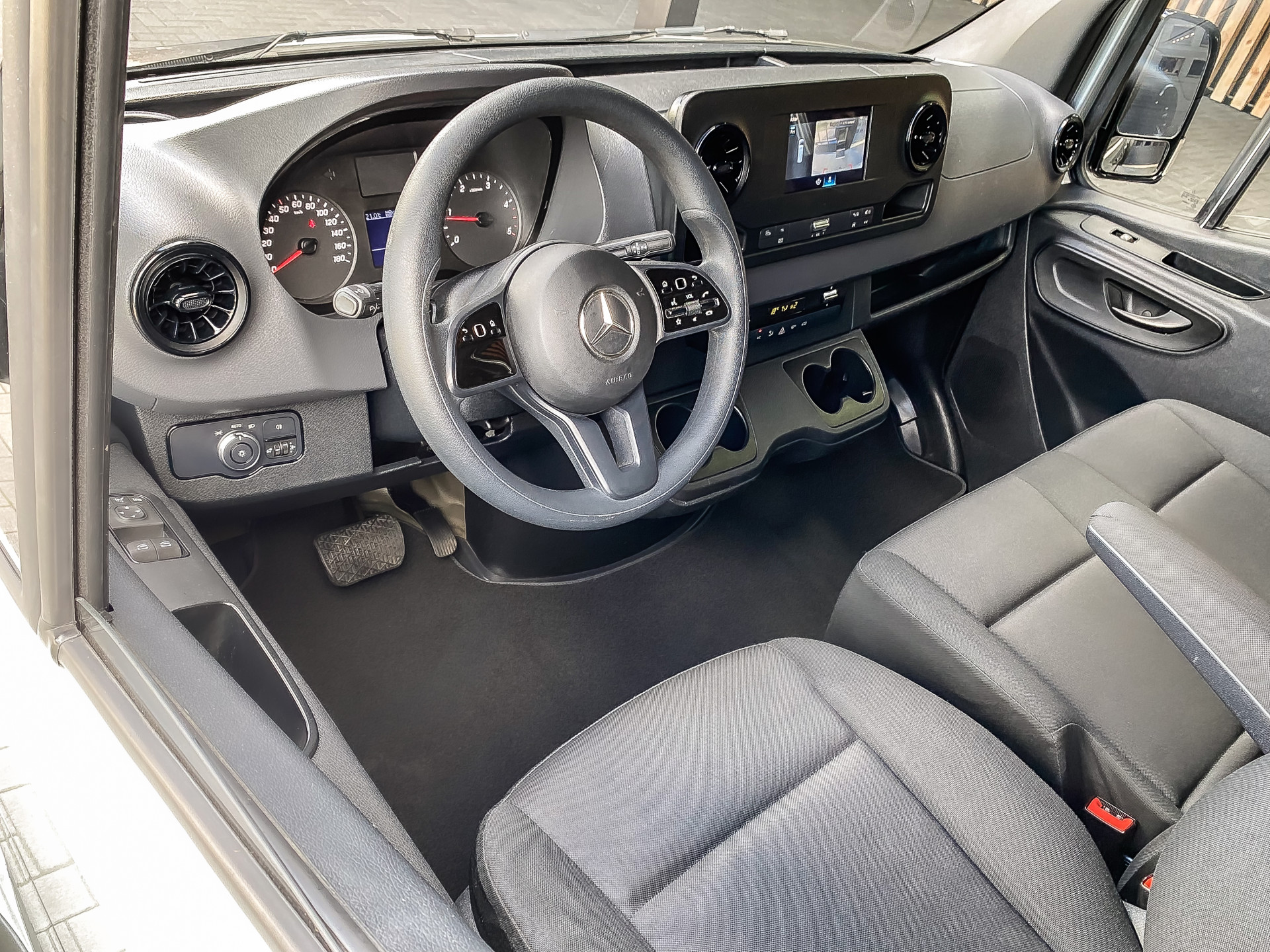 Mercedes-Benz Sprinter 1.9 CDI 150PK Automaat L2H2 Bestelwagen | Mercedes-Benz occasion