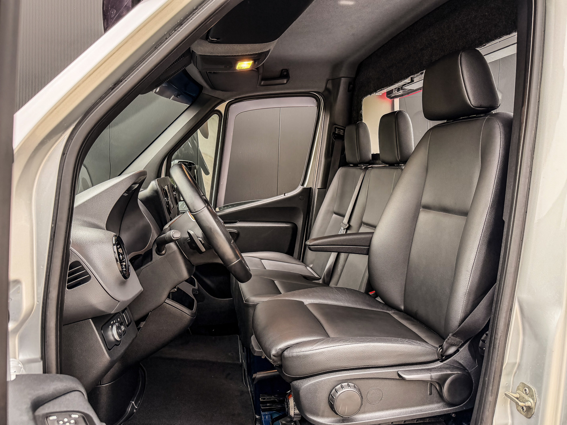 Mercedes-Benz Sprinter 319 3.0 CDI V6 190PK Automaat N1 Kilometerheffing vrij | Mercedes-Benz occasion