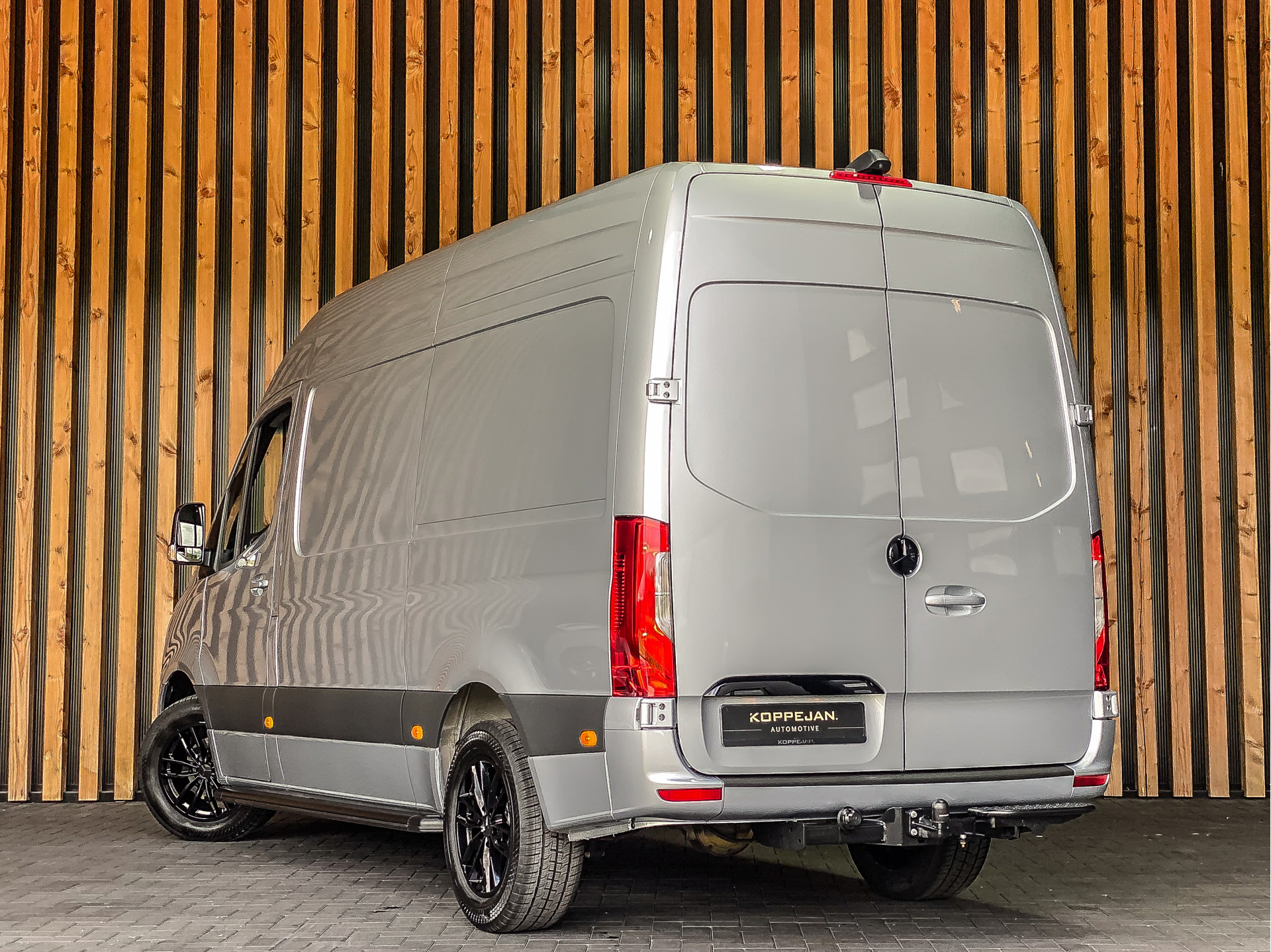 Mercedes-Benz Sprinter 319 CDI 190PK Automaat L2H2 | Mercedes-Benz occasion