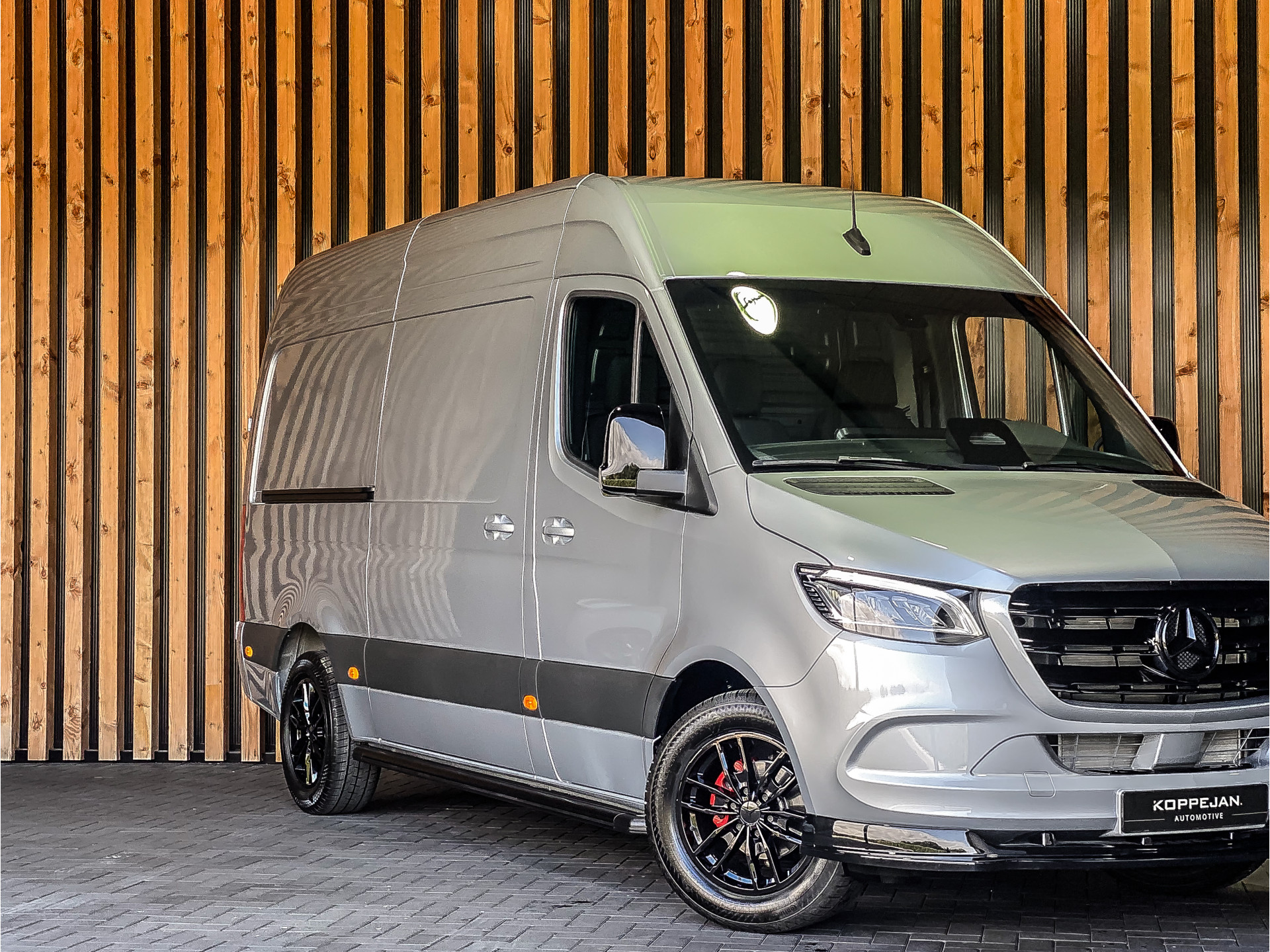 Mercedes-Benz Sprinter 319 CDI 190PK Automaat L2H2 | Mercedes-Benz occasion