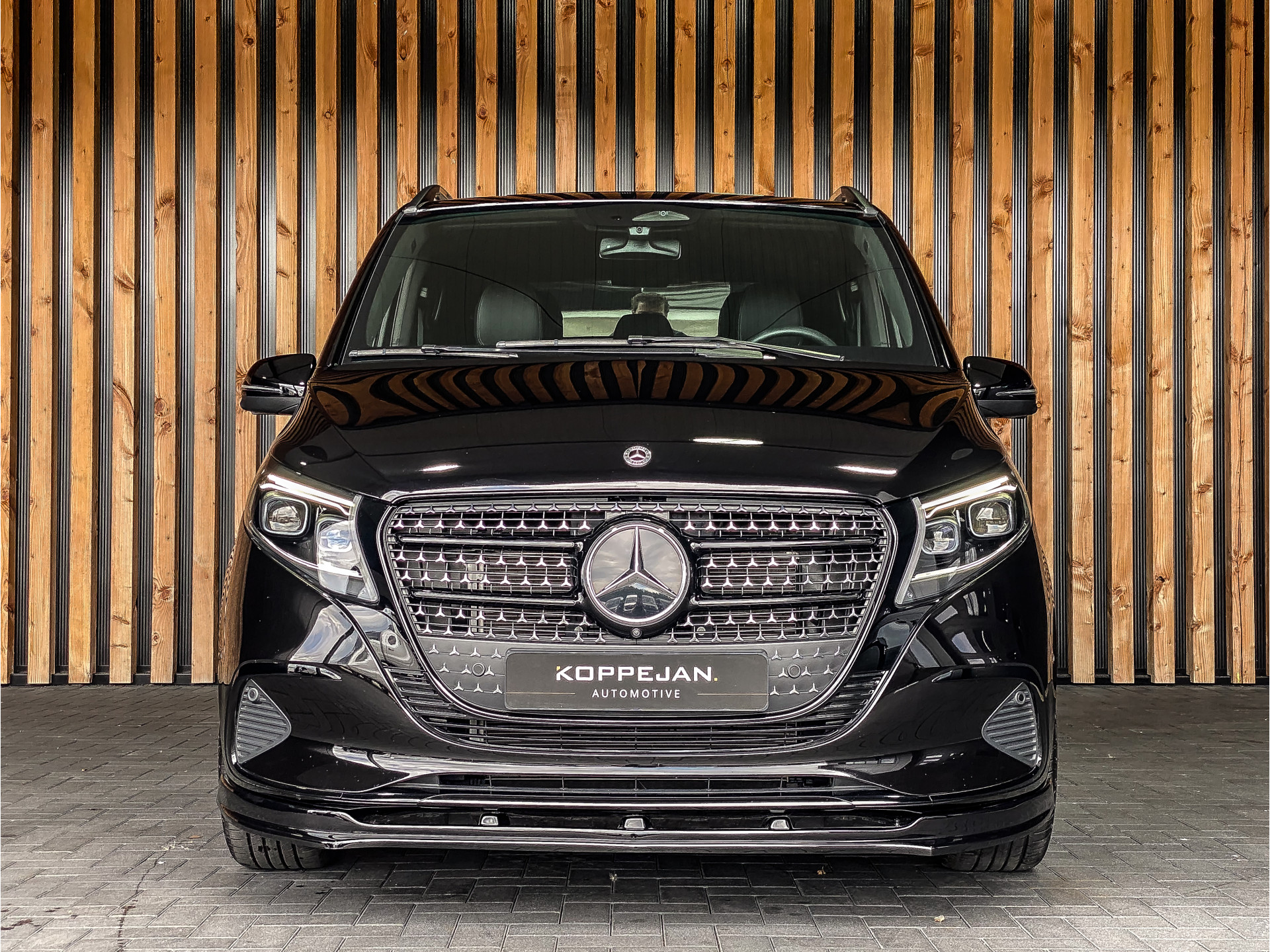 Mercedes-Benz V-Klasse 300d Extra Lang Avantgarde Dubbele Cabine | Mercedes-Benz occasion