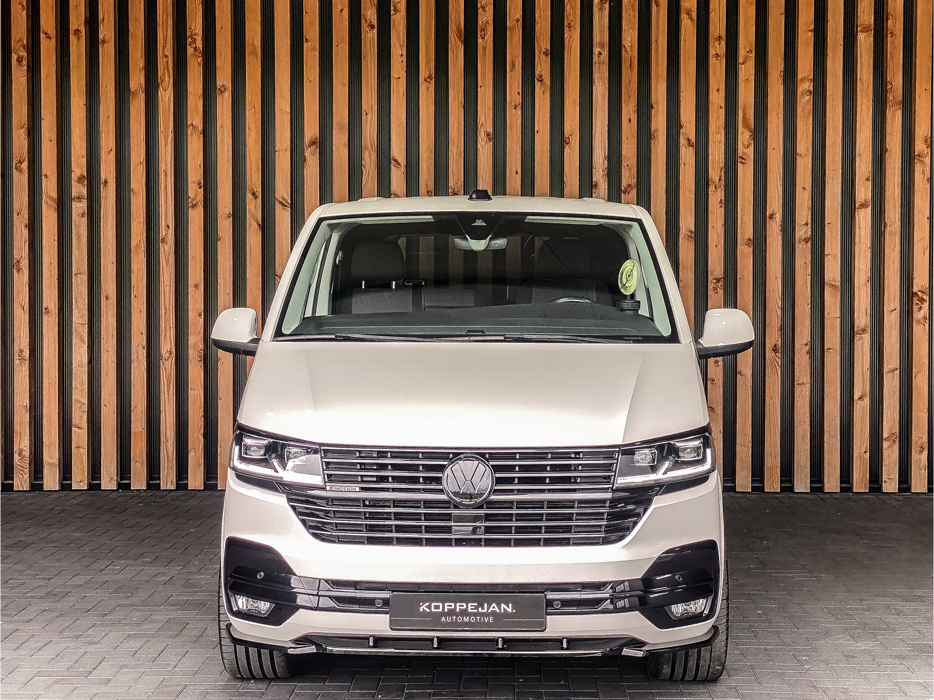 Volkswagen Transporter 2.0 TDI 150PK DSG 4Motion L2H1 Bestelwagen | Volkswagen occasion