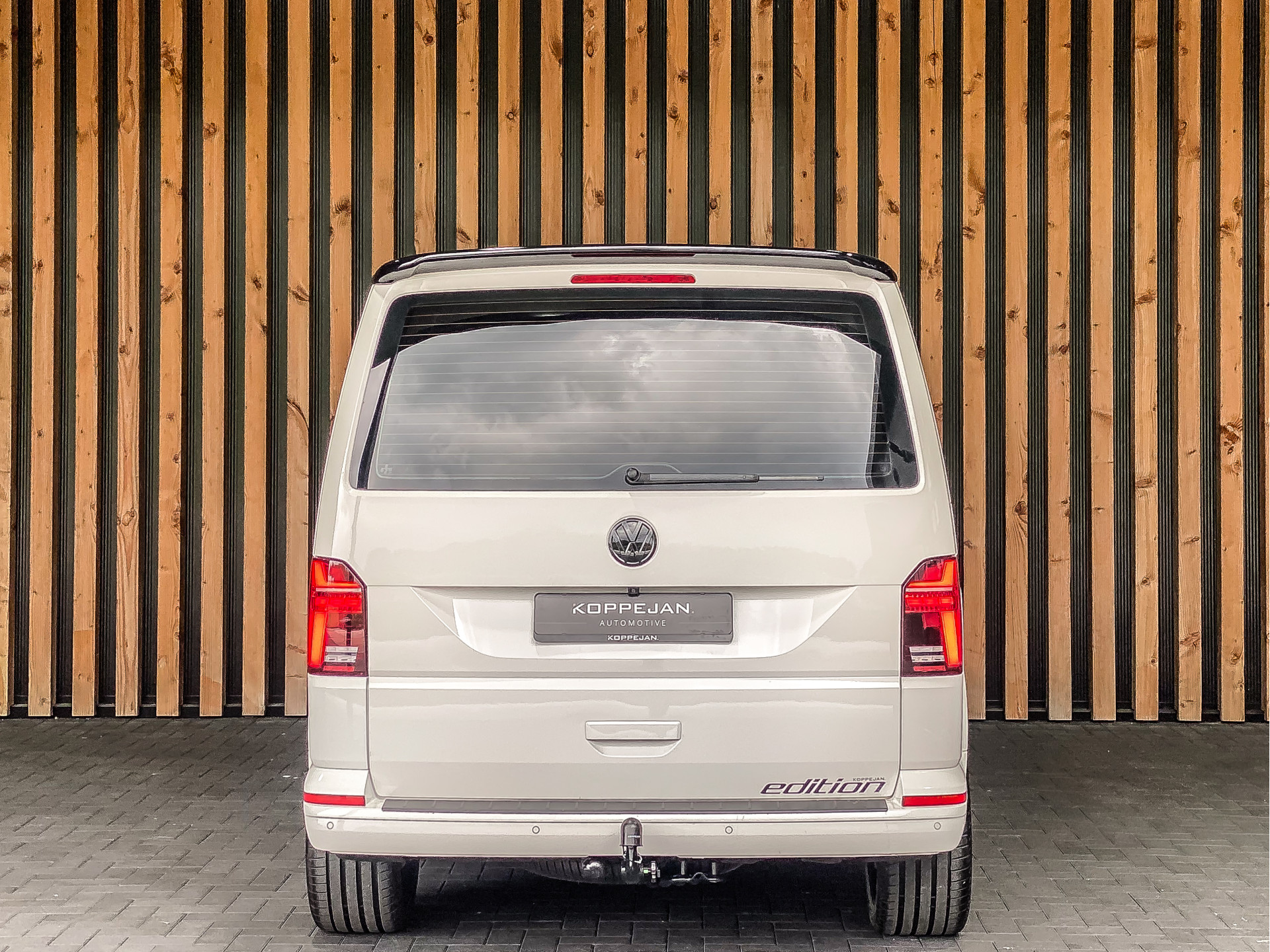 Volkswagen Transporter 2.0 TDI 150PK DSG 4Motion L2H1 Bestelwagen | Volkswagen occasion