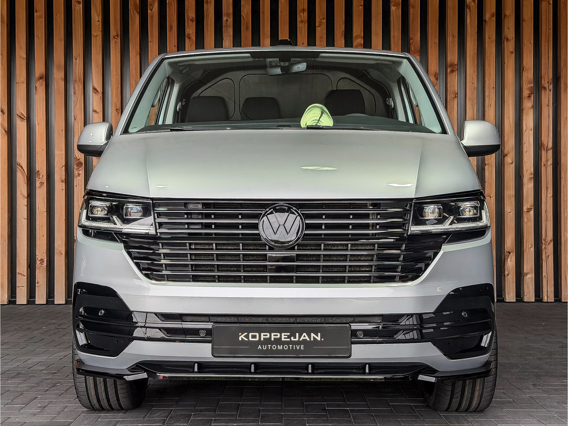Volkswagen Transporter 2.0 TDI 150PK DSG Bestelwagen L1H1 | Volkswagen occasion