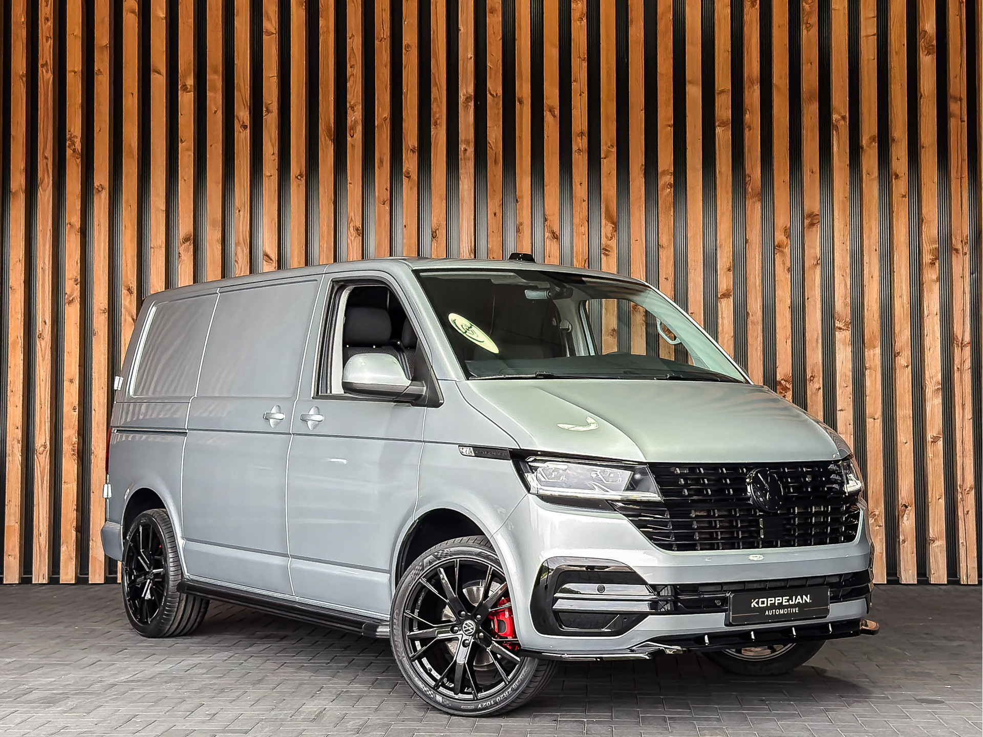 Volkswagen Transporter 2.0 TDI 150PK DSG Bestelwagen L1H1 | Volkswagen occasion