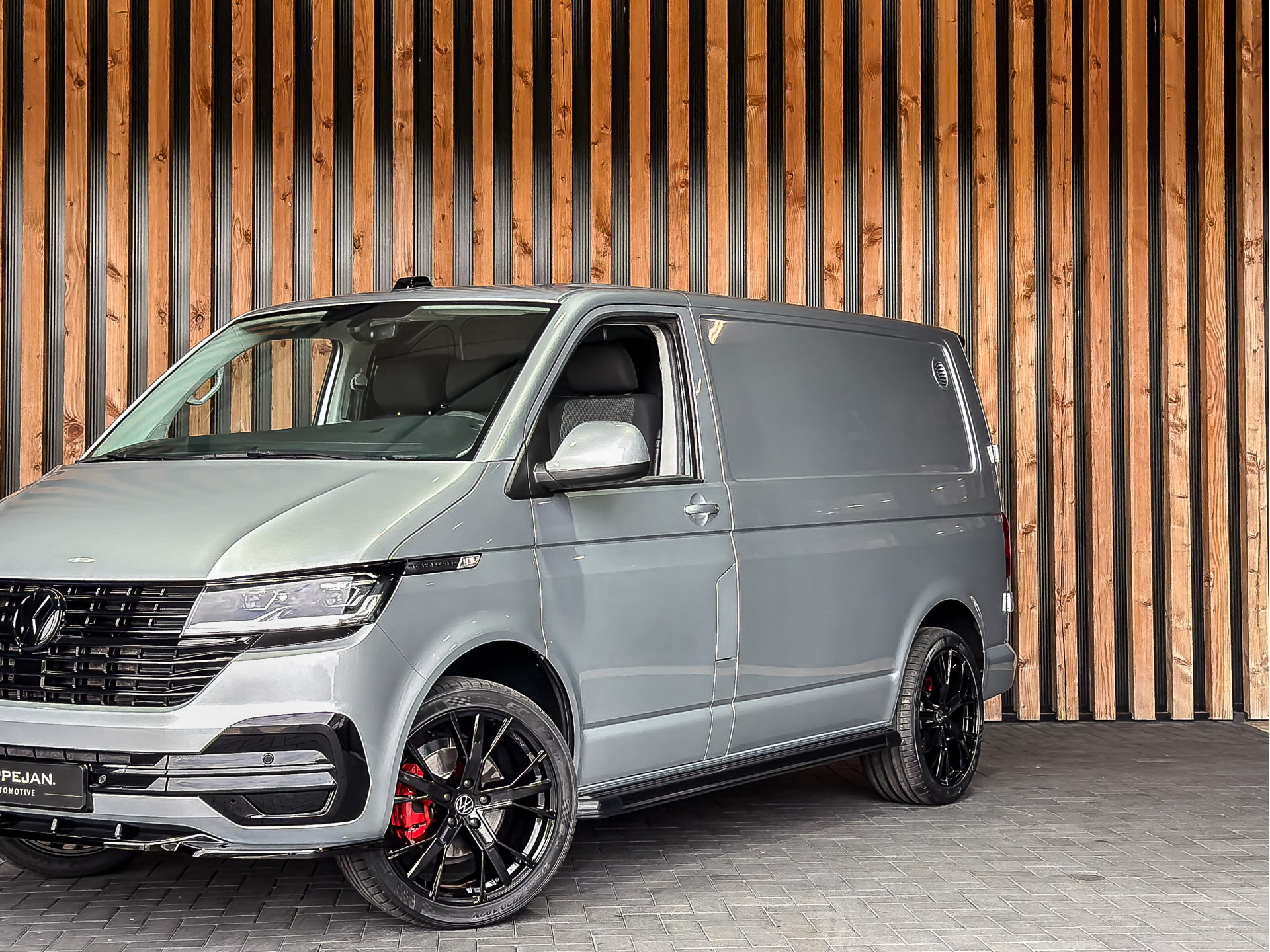 Volkswagen Transporter 2.0 TDI 150PK DSG Bestelwagen L1H1 | Volkswagen occasion