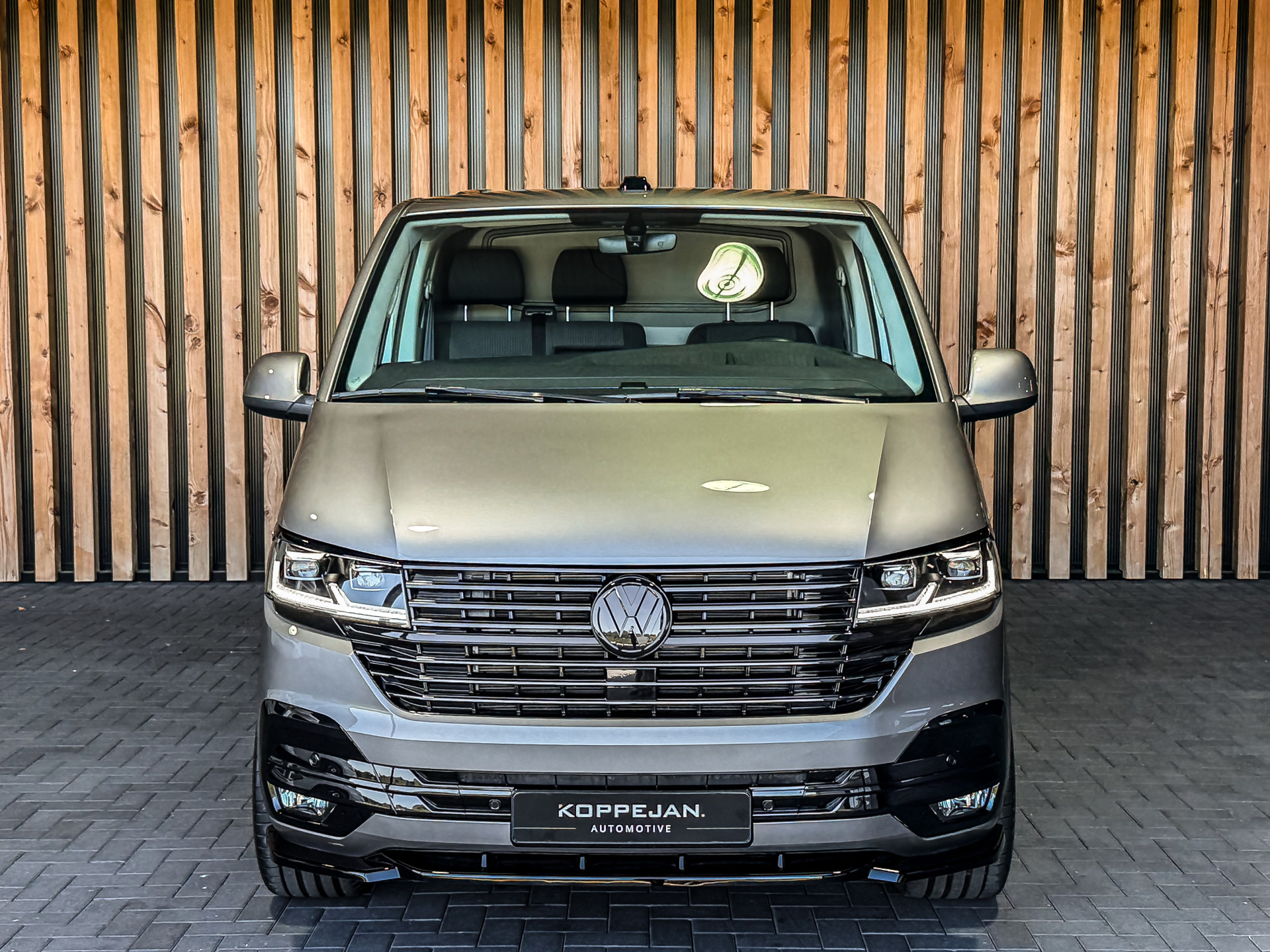Volkswagen Transporter 2.0 TDI 150PK DSG Bestelwagen L2H1 | Volkswagen occasion