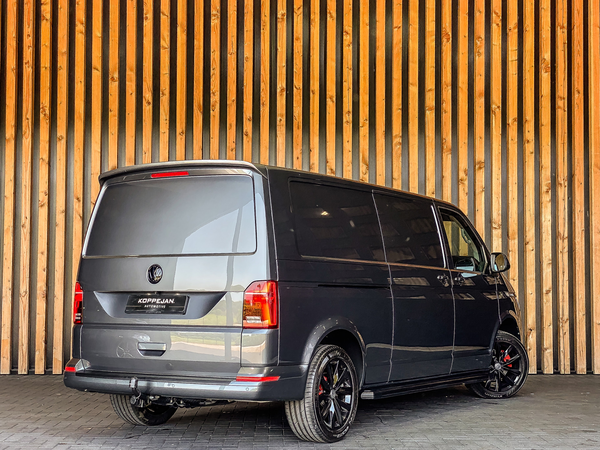 Volkswagen Transporter 2.0 TDI 150PK DSG L2H1 Bestelwagen | Volkswagen occasion