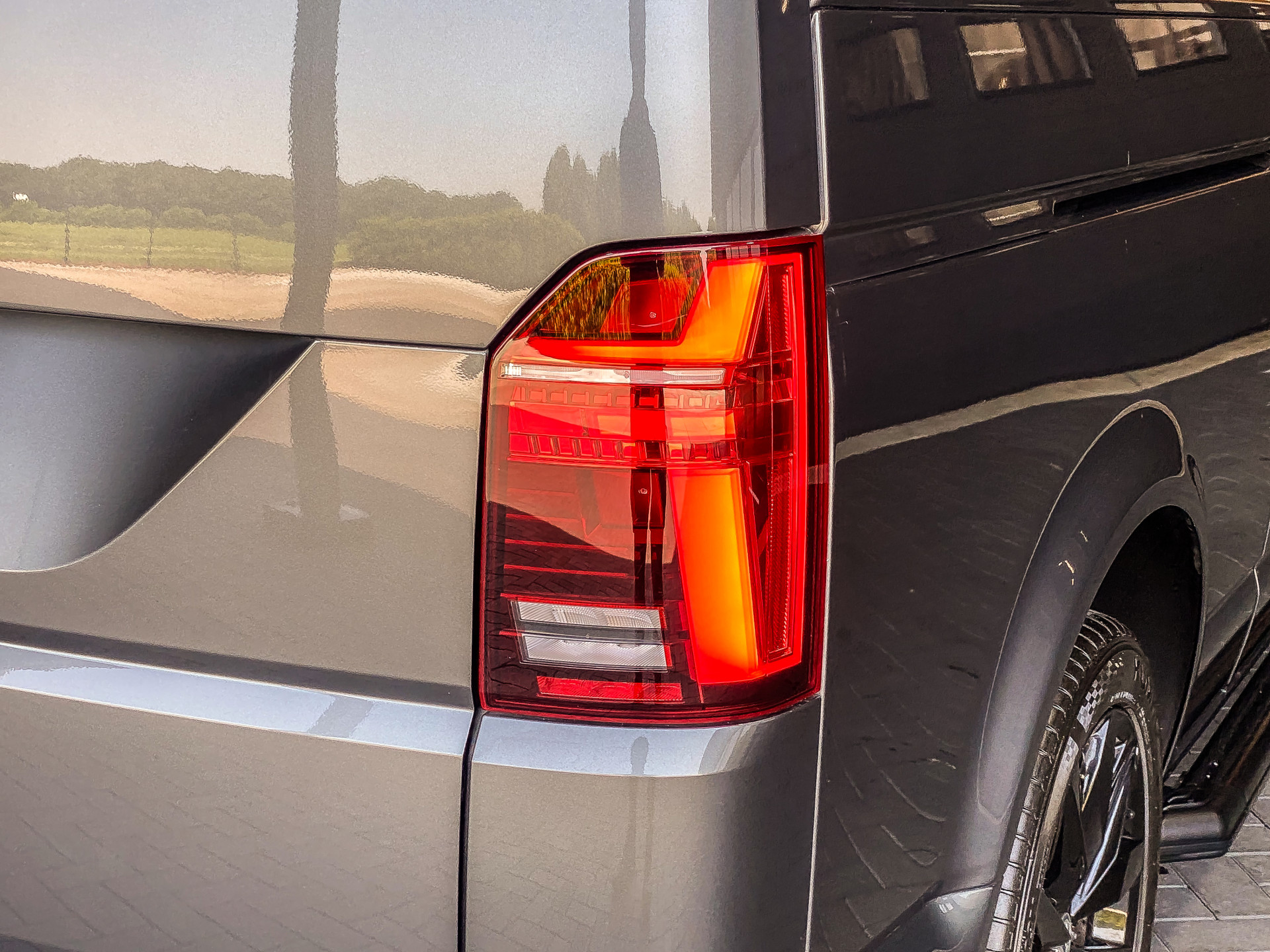 Volkswagen Transporter 2.0 TDI 150PK DSG L2H1 Bestelwagen | Volkswagen occasion