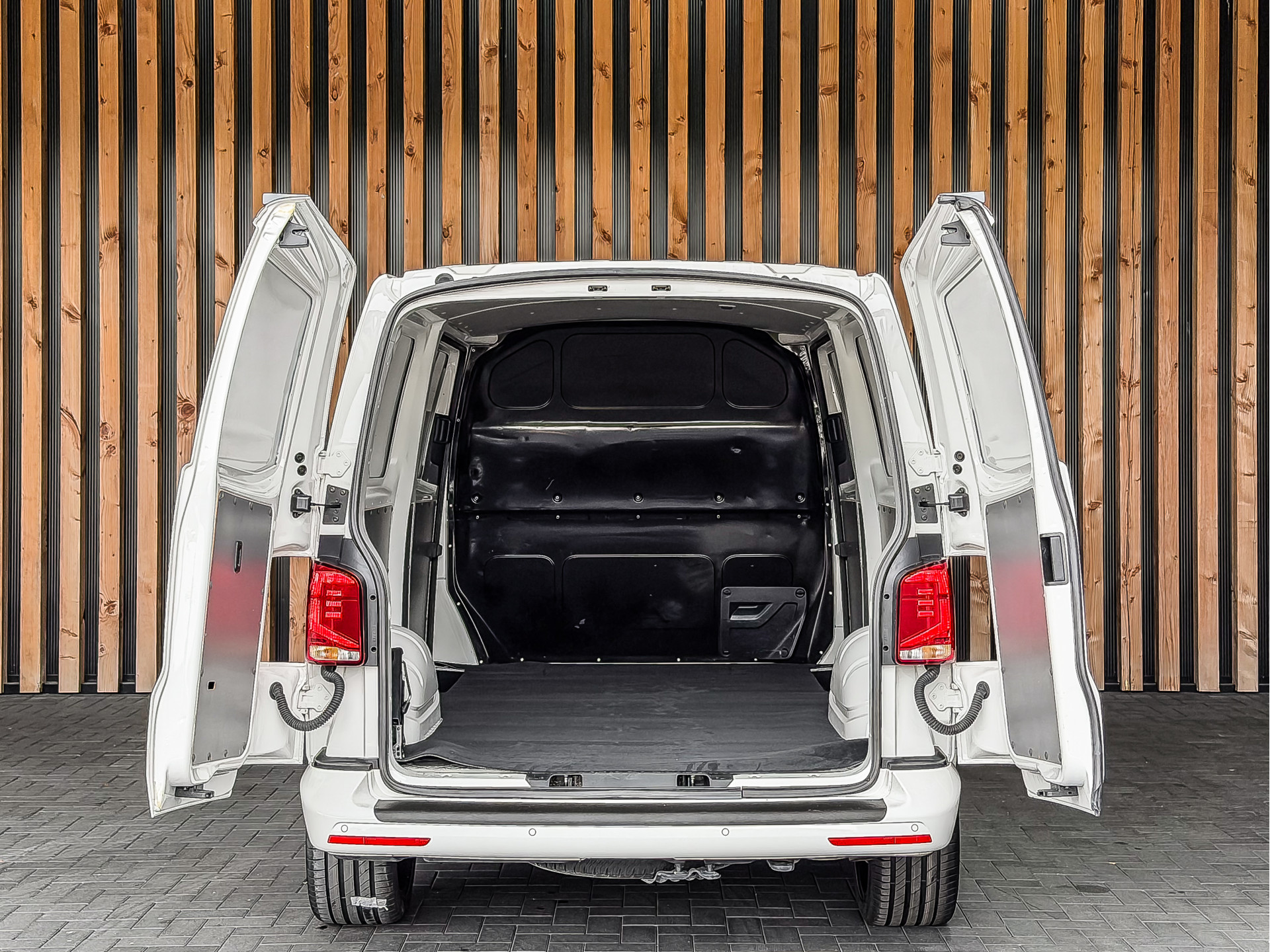 Volkswagen Transporter 2.0 TDI 204PK DSG 4Motion Bestelwagen L2H1 | Volkswagen occasion