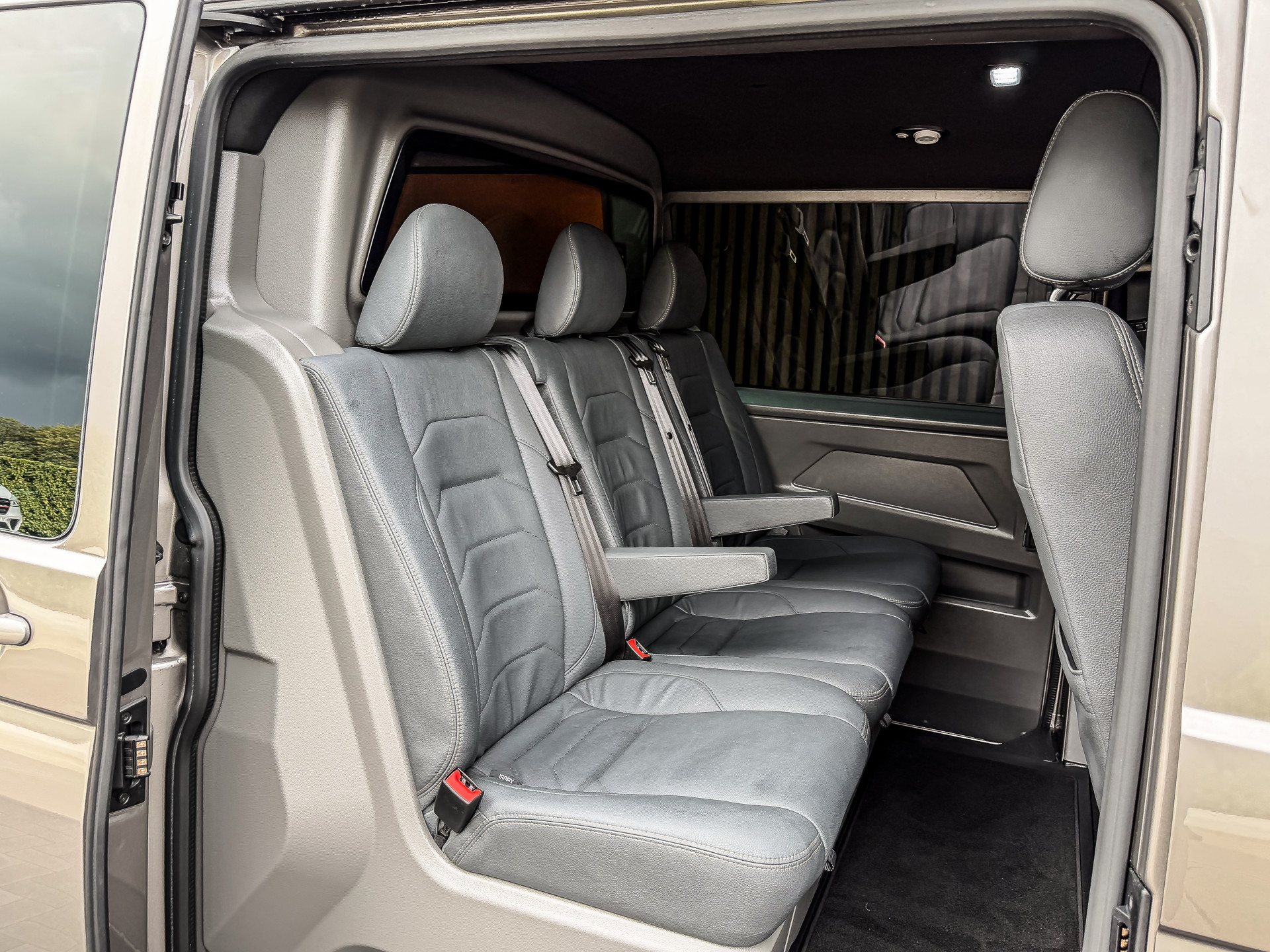Volkswagen Transporter 2.0 TDI 204PK DSG Bulli ABT Dubbele Cabine L2H1 | Volkswagen occasion
