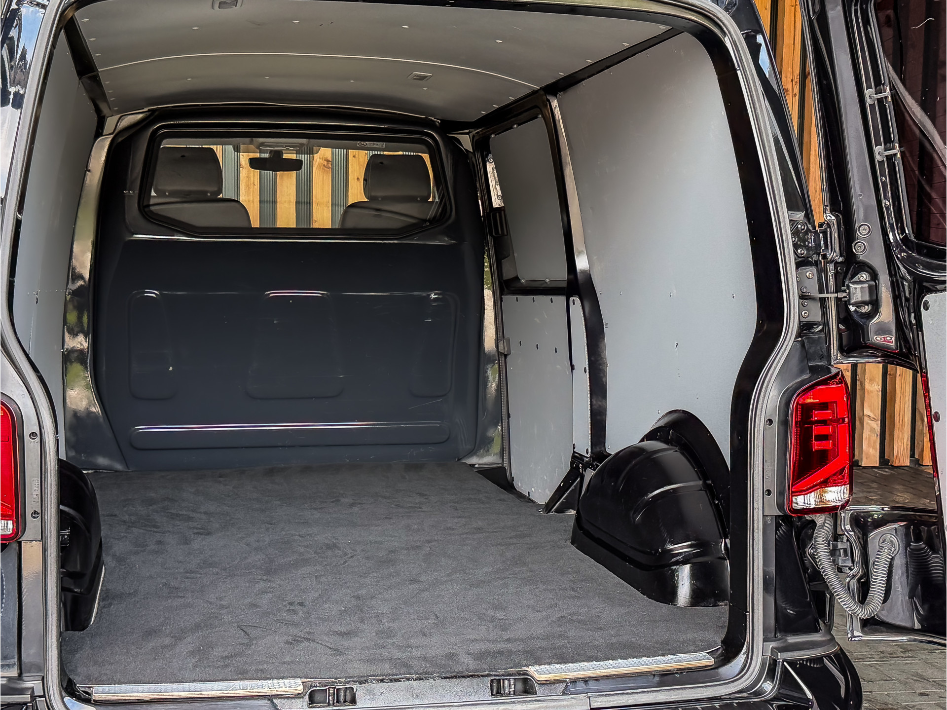 Volkswagen Transporter 2.0 TDI 204PK DSG L2H1 Bulli | Volkswagen occasion
