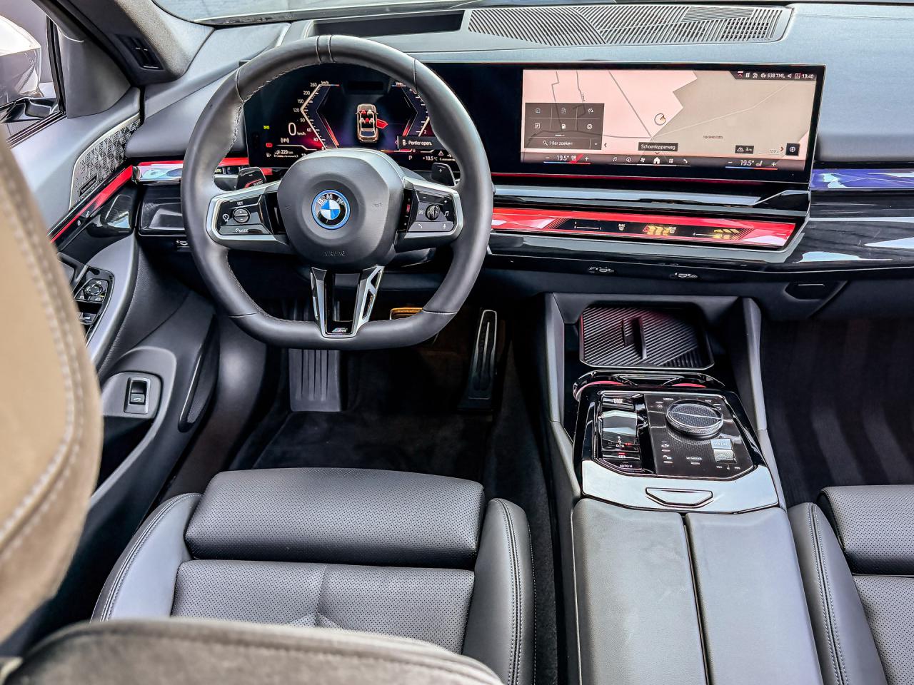 BMW 5 Serie Touring 550e xDrive 490PK M-Sport | BMW occasion