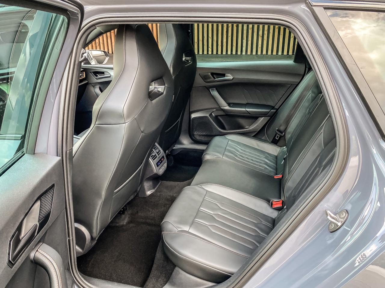 CUPRA Leon Sportstourer 1.4 e-Hybrid VZ 245PK Automaat | CUPRA occasion