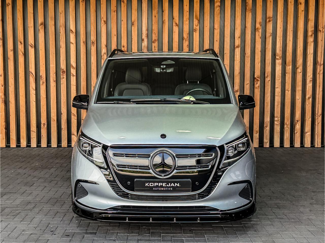 Mercedes-Benz EQV 300 AMG L2 90kWh 8-Persoons | Mercedes-Benz occasion