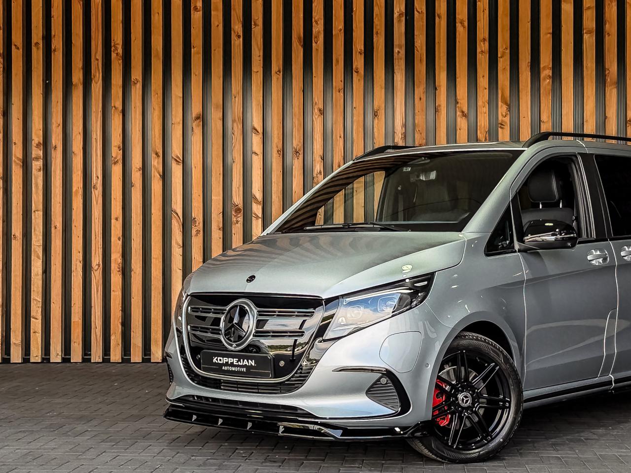 Mercedes-Benz EQV 300 AMG L2 90kWh 8-Persoons | Mercedes-Benz occasion