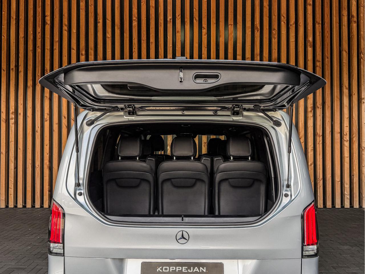 Mercedes-Benz EQV 300 AMG L2 90kWh 8-Persoons | Mercedes-Benz occasion