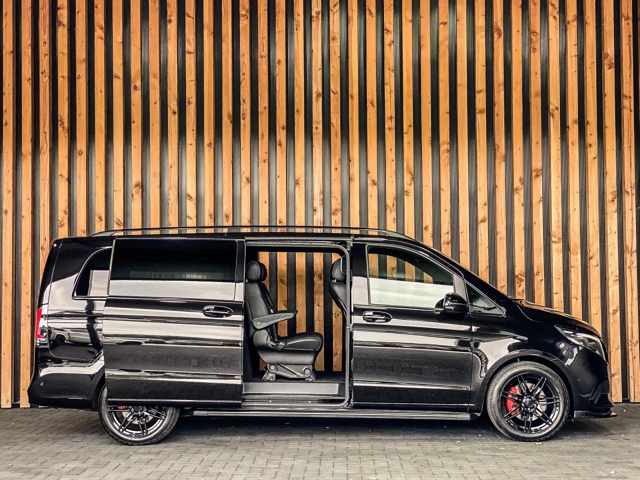 Mercedes-Benz V-Klasse 300d Extra Lang Avantgarde Dubbele Cabine | Mercedes-Benz occasion