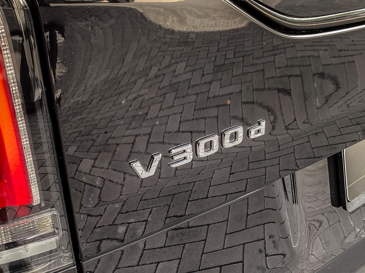 Mercedes-Benz V-Klasse 300d Extra Lang Avantgarde Dubbele Cabine | Mercedes-Benz occasion