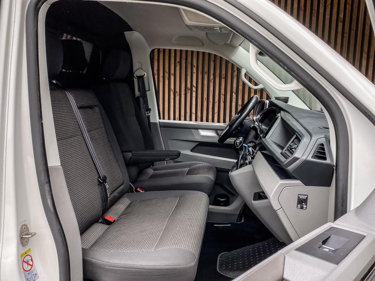 Volkswagen Transporter 2.0 TDI 150PK DSG 4Motion L2H1 Bestelwagen | Volkswagen occasion