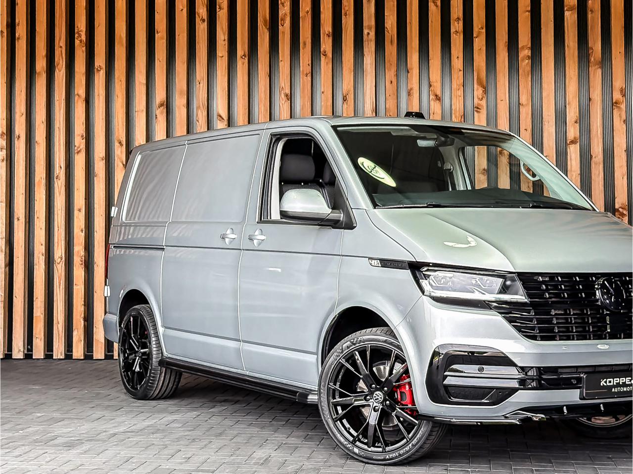 Volkswagen Transporter 2.0 TDI 150PK DSG Bestelwagen L1H1 | Volkswagen occasion