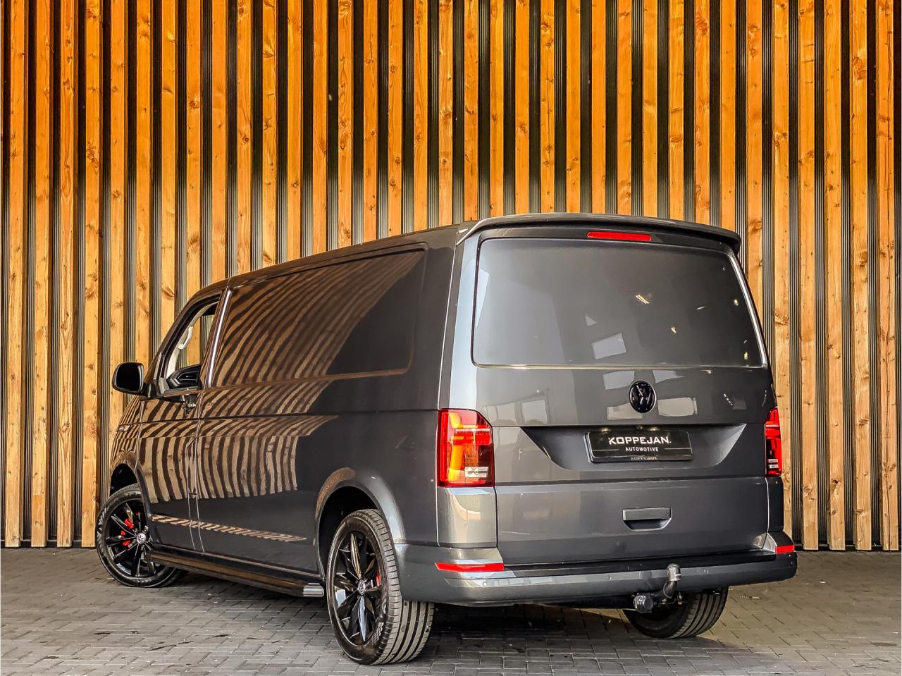 Volkswagen Transporter 2.0 TDI 150PK DSG L2H1 Bestelwagen | Volkswagen occasion