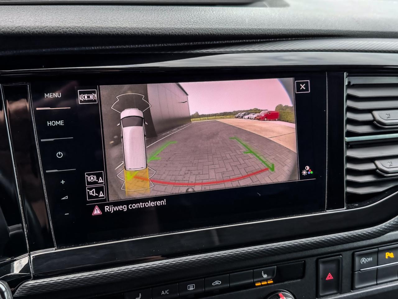 Volkswagen Transporter 2.0 TDI 204PK DSG L2H1 Bulli | Volkswagen occasion